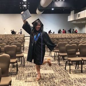 Meet your Posher, Rochelle